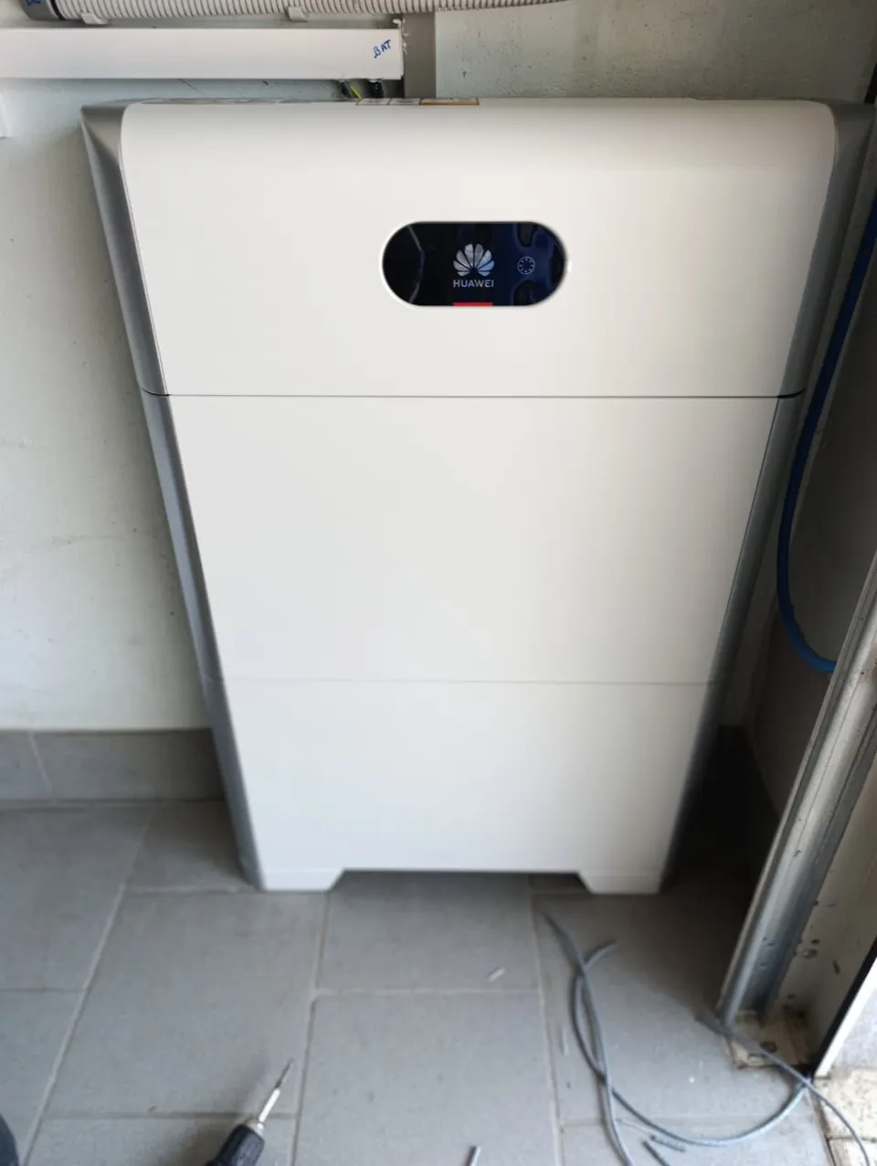 Batterie domestique installée dans un local technique