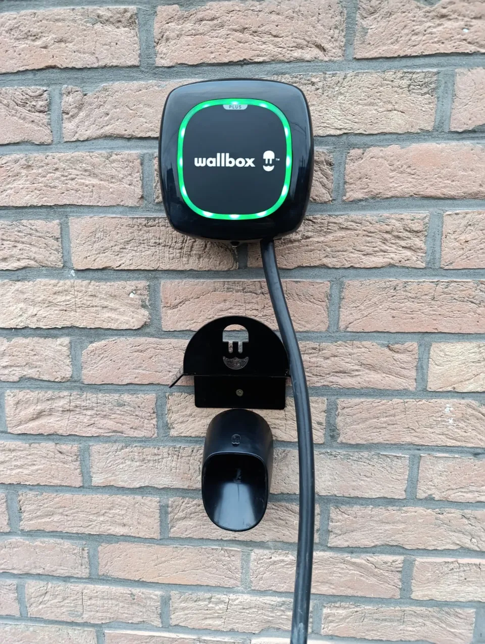 Borne de recharge murale installée